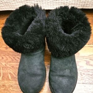 Ugg Women's Black Shearling Boots